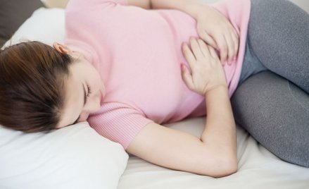 Endometrioza powoduje dotkliwy ból, szczególnie w czasie menstruacji
