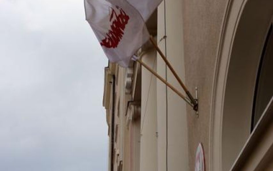 Strajkujących zwalniamy tylko w ostateczności