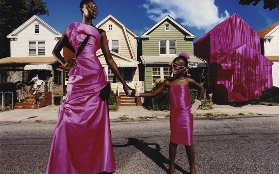 David LaChapelle, Alek Wek w kreacji Christiana Lacroix, 1997