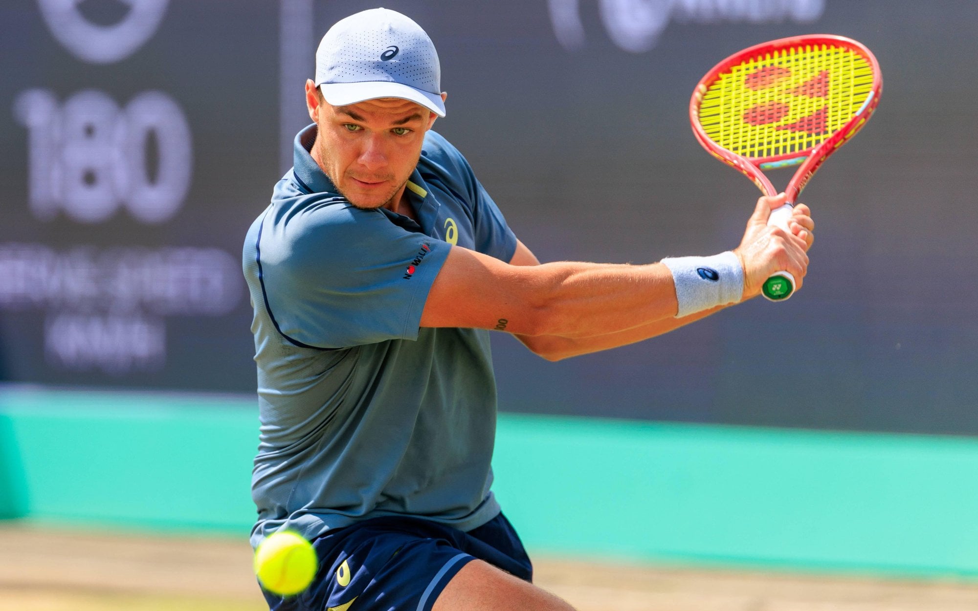 Kamil Majchrzak idzie w ślady Huberta Hurkacza. Jest w II rundzie Wimbledonu