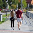 Dla części z nas miłość romantyczna nie jest tym, co trwale nas wiąże, ale społeczną przyjemnością