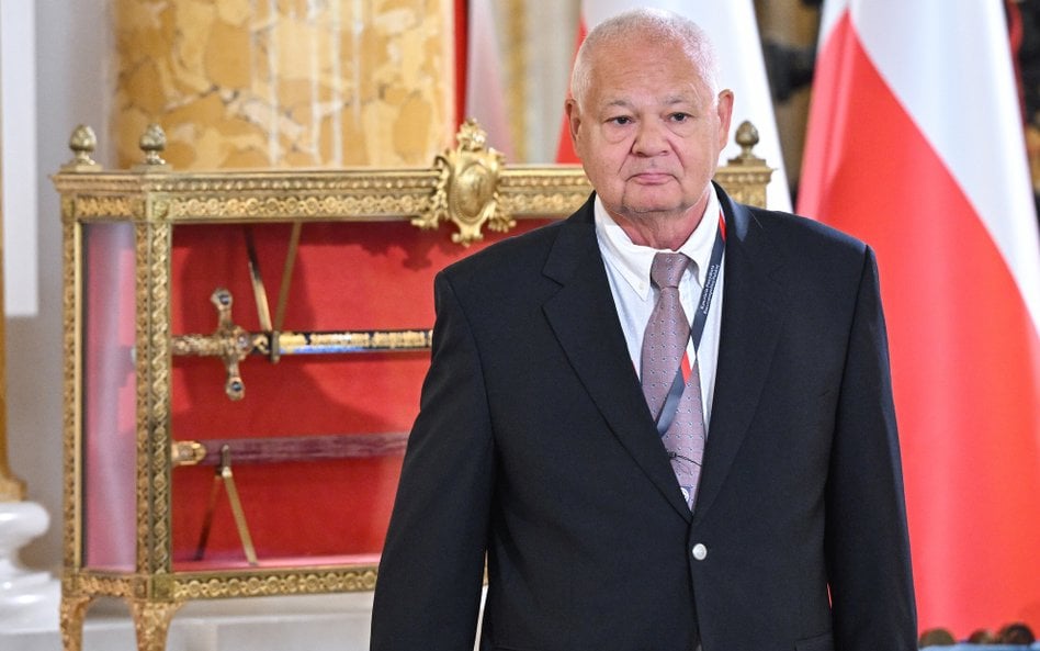 Szef NBP Adam Glapiński na konferencji prasowej po spotkaniu pałacowym z Tuskiem i jego ludźmi, zapr