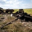 Zniszczony rosyjski czołg pod Sudżą w obwodzie kurskim. Siły ukrainskie zdobyły Sudżę w sierpniu 202