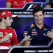 Felipe Massa (z lewej) wyścigiem w Brazylii żegna się z Ferrari, Mark Webber - z Formułą 1