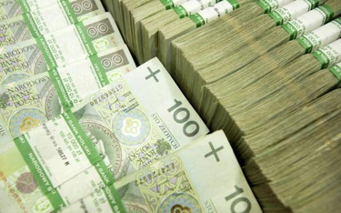 W noweli budżetu deficyt większy o 3,9 mld złotych