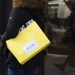 Marc Jacobs 21-letni wówczas projektant mody, założył swoją markę w 1984 roku. W 1997 roku przejął j