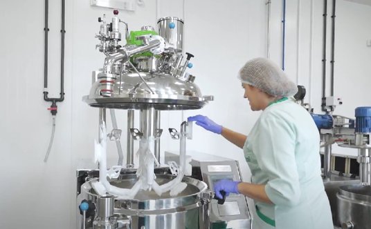 Linia produkcyjna, tu powstają kosmetyki AVA.