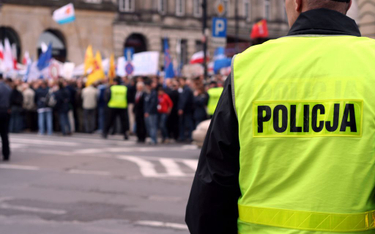 Policja tłumaczy się RPO ws. zatrzymania Frasyniuka: wykrzykiwał "Lech Wałęsa"