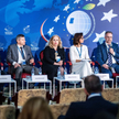 Uczestnicy debaty „Zielona przyszłość miast i regionów” na VIII Europejskim Kongresie Samorządów