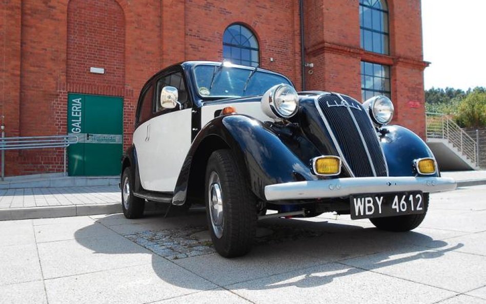 Simca 8 z 1941 roku wciąż jest w świetnej kondycji. To zasługa kilku remontów i troski właściciela. 