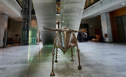 Byk w siedzibie warszawskiej giełdy ma się dobrze. Ambicje są jednak bardzo duże. Może więc czas, ab