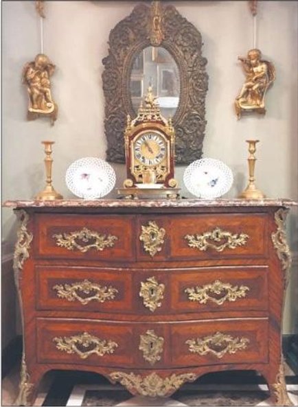 Taka dekoracja powinna pasować do wnętrza i do właściciela…