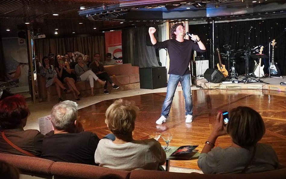 Wiczórorem rozśmieszał dowcipami kabareciarz Mariusz Kałamaga.