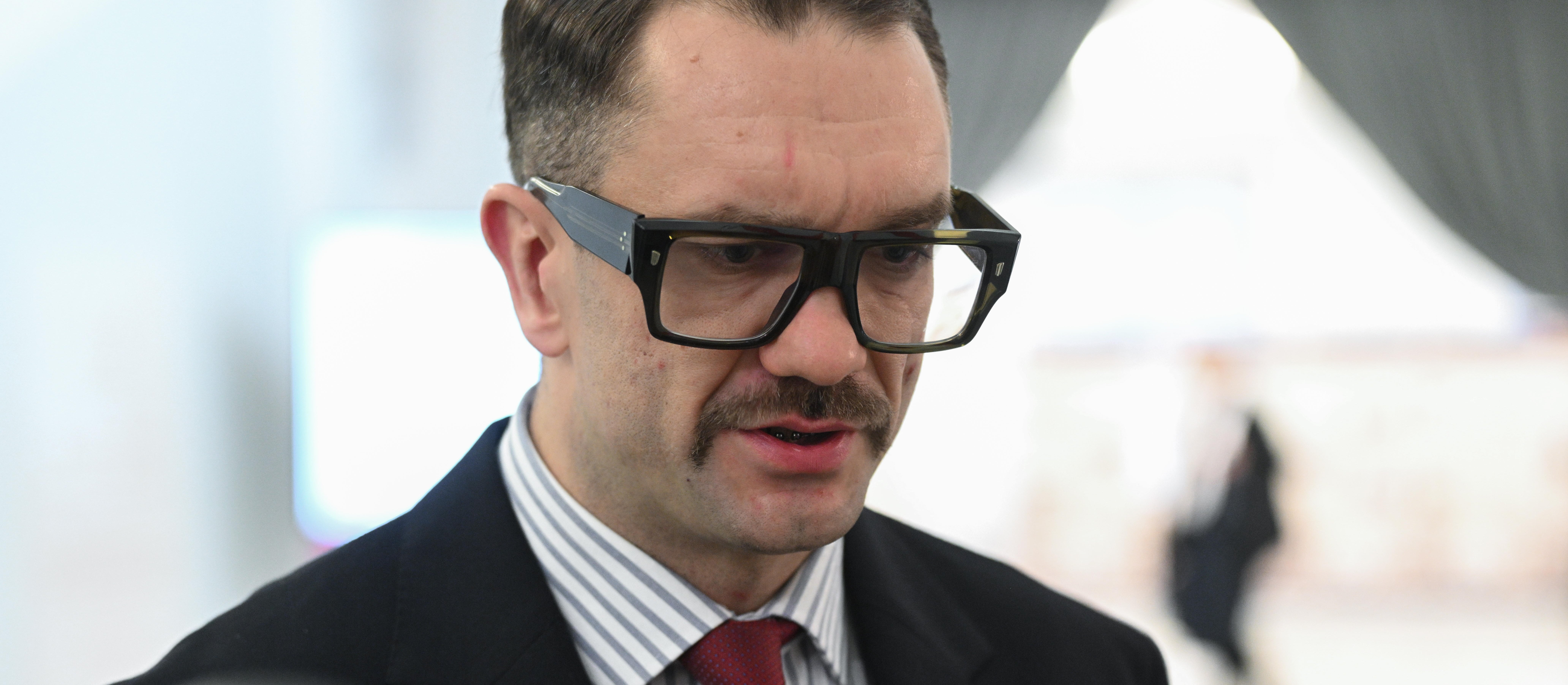 Poseł Mejza pozwał licealistę. Jest wyrok