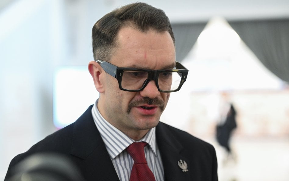 Ponad sto pięćdziesiąt punktów karnych. Mandaty Łukasza Mejzy zsumowane