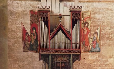 Najstarsze działające i niemal niezmienione organy – z 1435 r.; bazylika Valère (Sion w Szwajcarii)