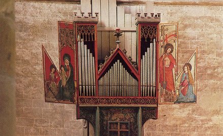 Najstarsze działające i niemal niezmienione organy – z 1435 r.; bazylika Valère (Sion w Szwajcarii)