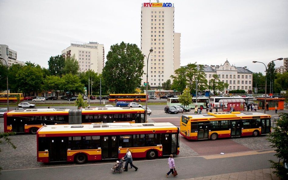 Samorządy coraz bardziej stawiają na transport ekologiczny