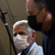 Koronawirus. Czy ozdrowieńcy mogą znów zachorować na COVID? Dr Fauci wyjaśnia