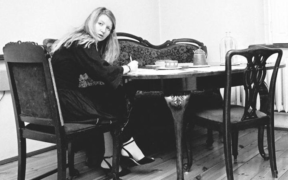 Małgorzata Niezabitowska (ur. 1948 r. w Warszawie) – prawniczka, dziennikarka i pisarka, w latach 19