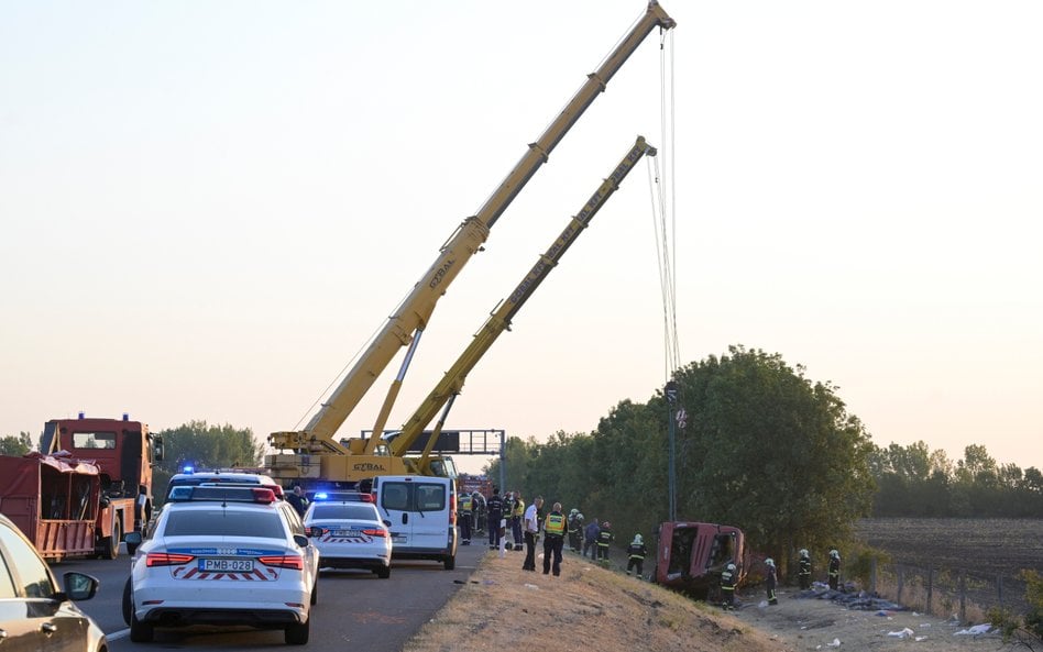 Wypadek polskiego autokaru na węgierskiej autostradzie M3