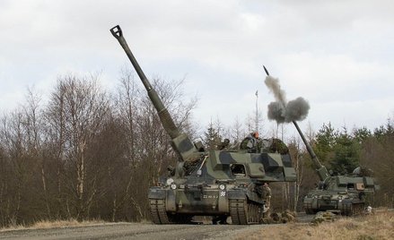 Wielka Brytania przekaże Ukrainie 155 mm haubicoarmaty samobieżne AS-90 wraz z amunicją i usługami z