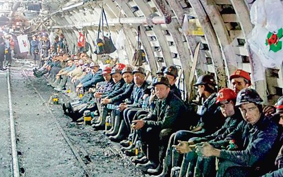 Kopalnia miała być zlikwidowana z powodu długów .