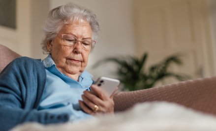 Seniorzy nie dają się cyfrowemu wykluczeniu