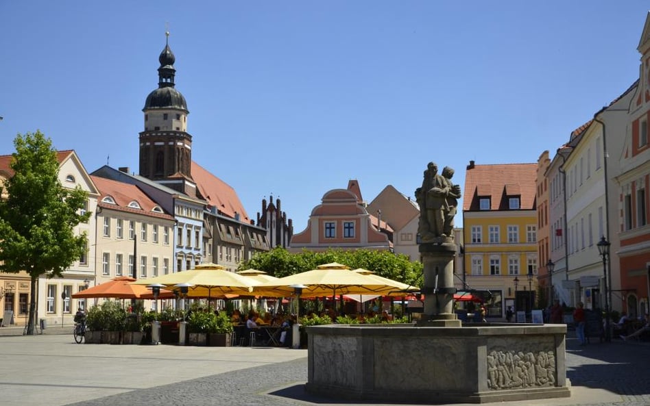 Zygzakiem też można liczyć odległość od restauracji do kościoła