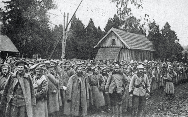 I wojna światowa: jeńcy rosyjscy wzięci do niewoli przez wojska austriackie podczas oblężenia twierd