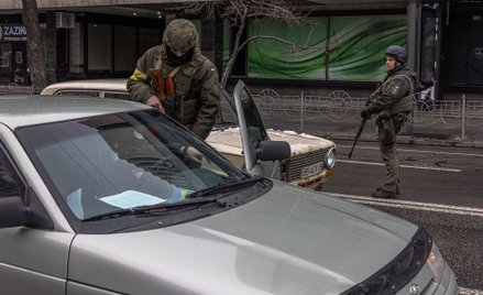 Ukraińska Gwardia Narodowa na ulicach Kijowa