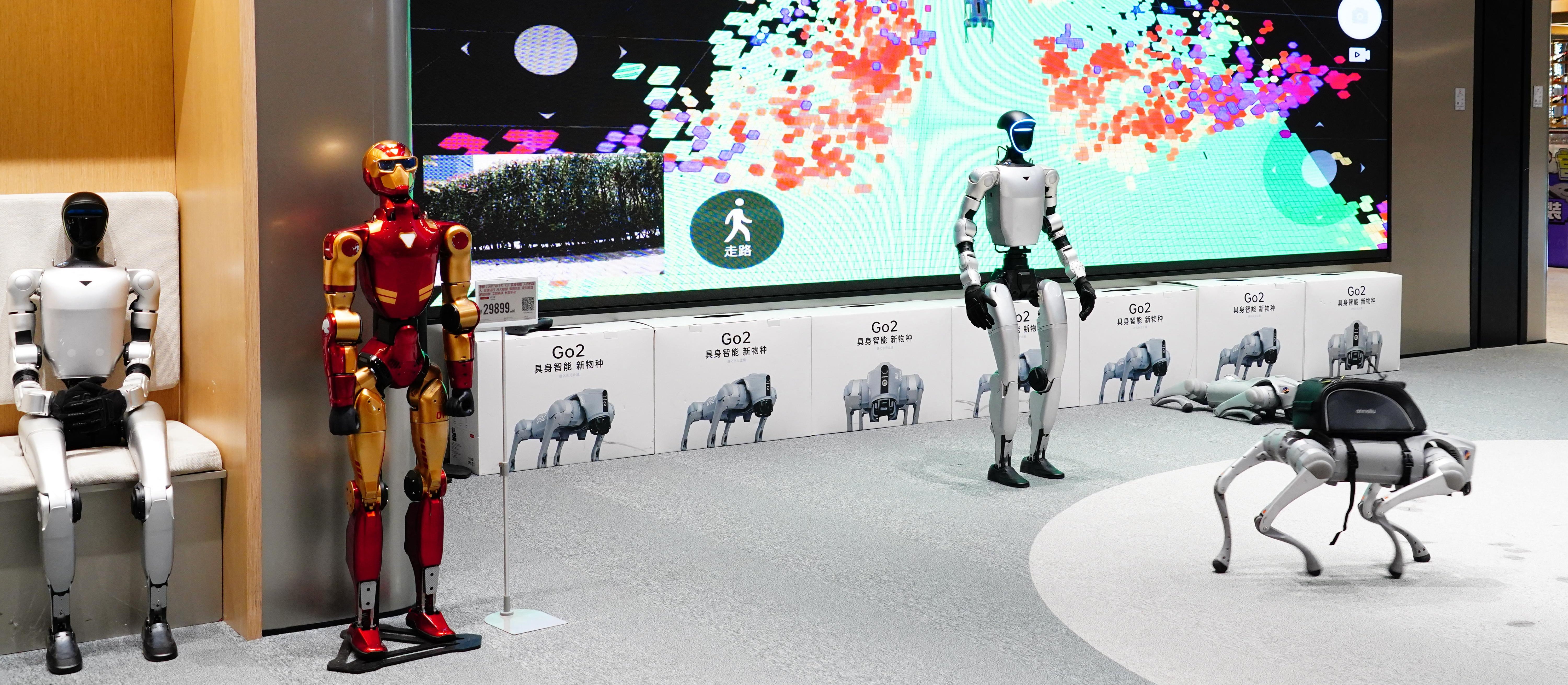 Chińskie humanoidy ruszają do pracy. USA zaczynają zostawać w tyle