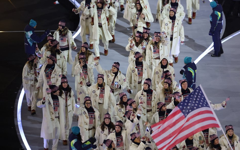 Marka Ralph Lauren ubrała amerykańskich olimpijczyków na tegoroczne igrzyska Milano Cortina.
