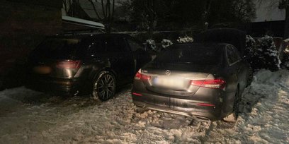 Na terenie Litwy mundurowi zabezpieczyli poszukiwane audi oraz znaleźli również mercedesa.