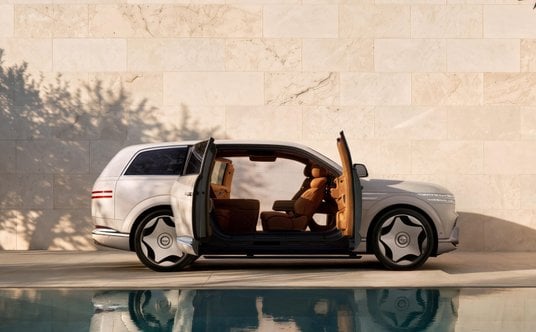 Genesis GV90