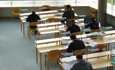 Komornicy ogłaszają konkurs na najlepszą pracę magisterską
