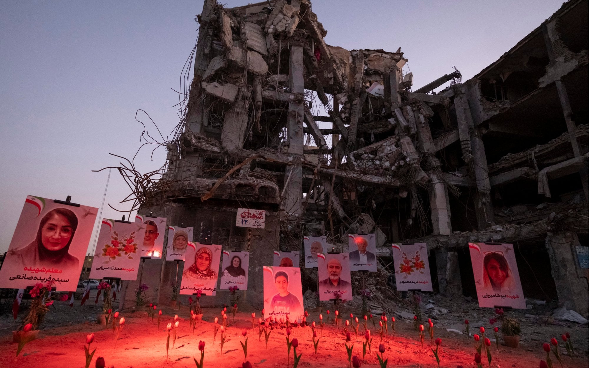 Zdjęcie: Straty irańskiego przemysłu z powodu wojny szacowane na 270-1 bilion dolarów