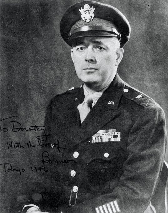 Pułkownik Frank Fellers, attaché ambasady amerykańskiej w Kairze, nieświadomie przez kilka miesięcy 