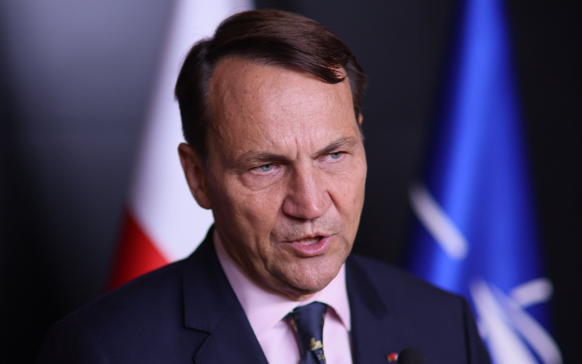 Radosław Sikorski w Fox News: Miały być sankcje na Rosję, była Alaska