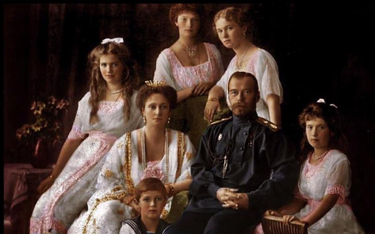 Car Rosji Mikołaj II z rodziną