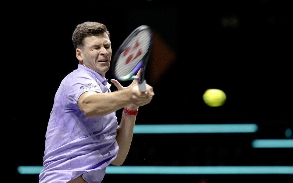 Hurkacz wygrywa, Świątek zmierzy się z Collins