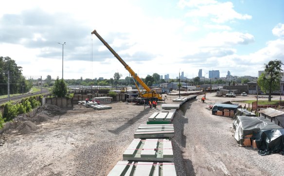 Powstało 121 prefabrykowanych płyt o łącznej powierzchni 1600 m².