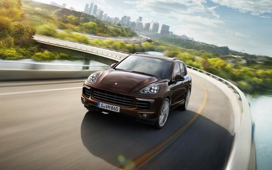 Słynące ze sportowych aut Porsche utrzymuje się dzięki SUV-om. Bestsellerem jest Cayenne, odpowiadaj