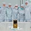 Zespół projektu PW-Sat2 ze swoim dzieckiem. W środku Inna Uwarowa