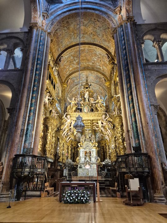 Ołtarz główny katedry nad grobem św. Jakuba