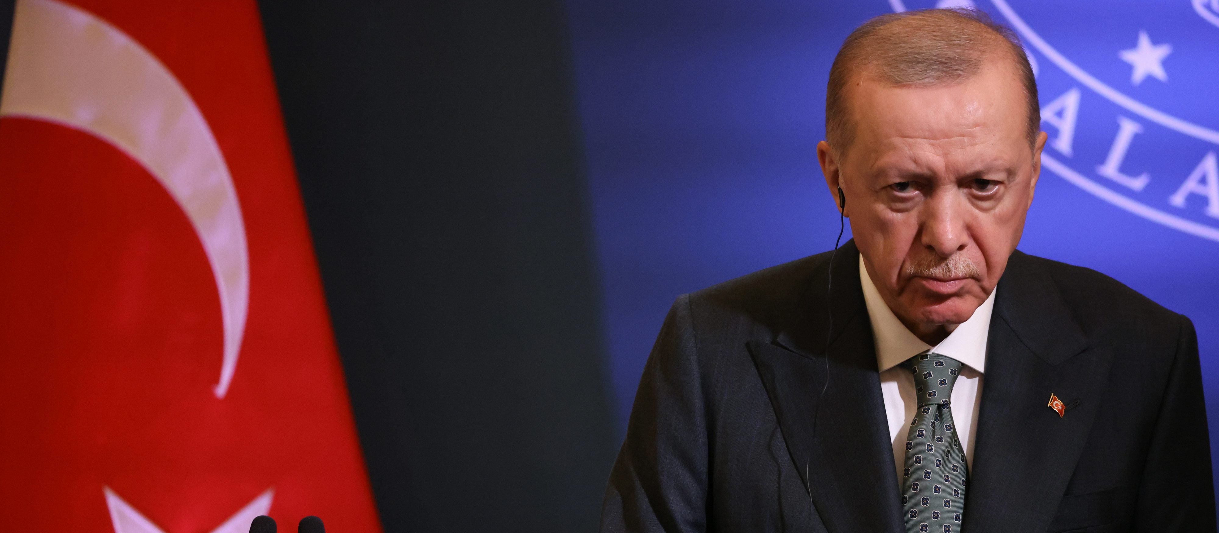 Erdogan marginalizuje opozycję, gdy oczy świata są zwrócone na Iran