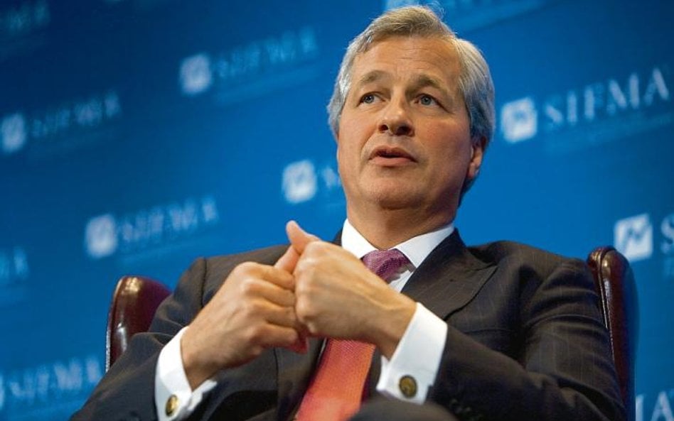 Jamie Dimon, prezes JPMorgan Chase. Senacki raport mocno uderza w jego reputację i pozycję.