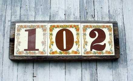 Ewidencja ulic i adresów: jak prawidłowo numerować budynki