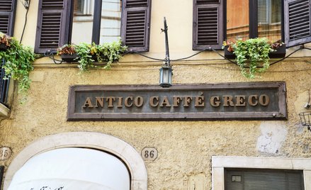 Caffè Greco ogołocona z wyposażenia. Kiedy najstarsza rzymska kawiarnia wznowi działalność?