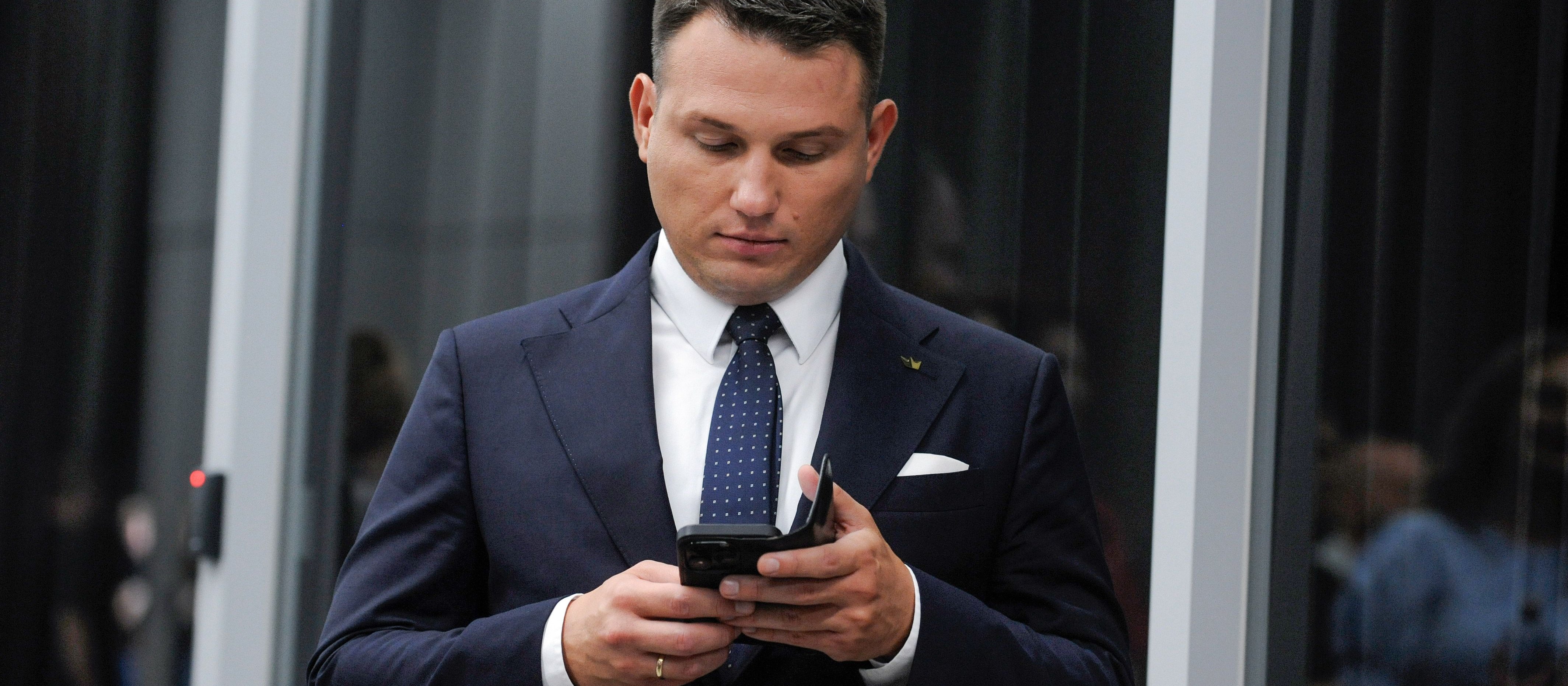 Sławomir Mentzen kupił spory pakiet akcji. Kurs poszybował